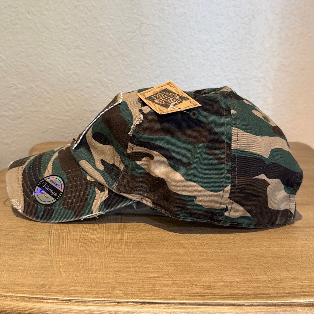 Khaki camouflage distressed Cap with Louis Vuitton vintage Patch - Picture 2 of 3